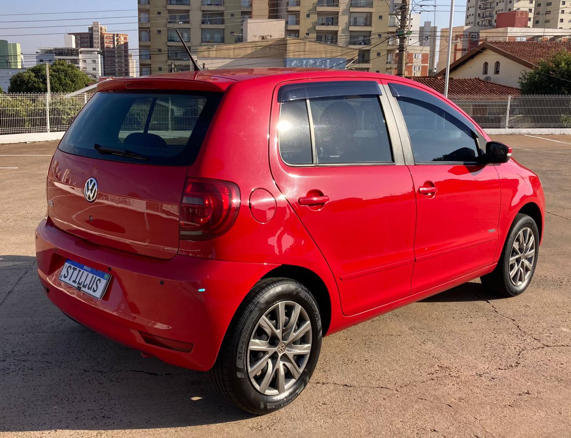VOLKSWAGEN FOX