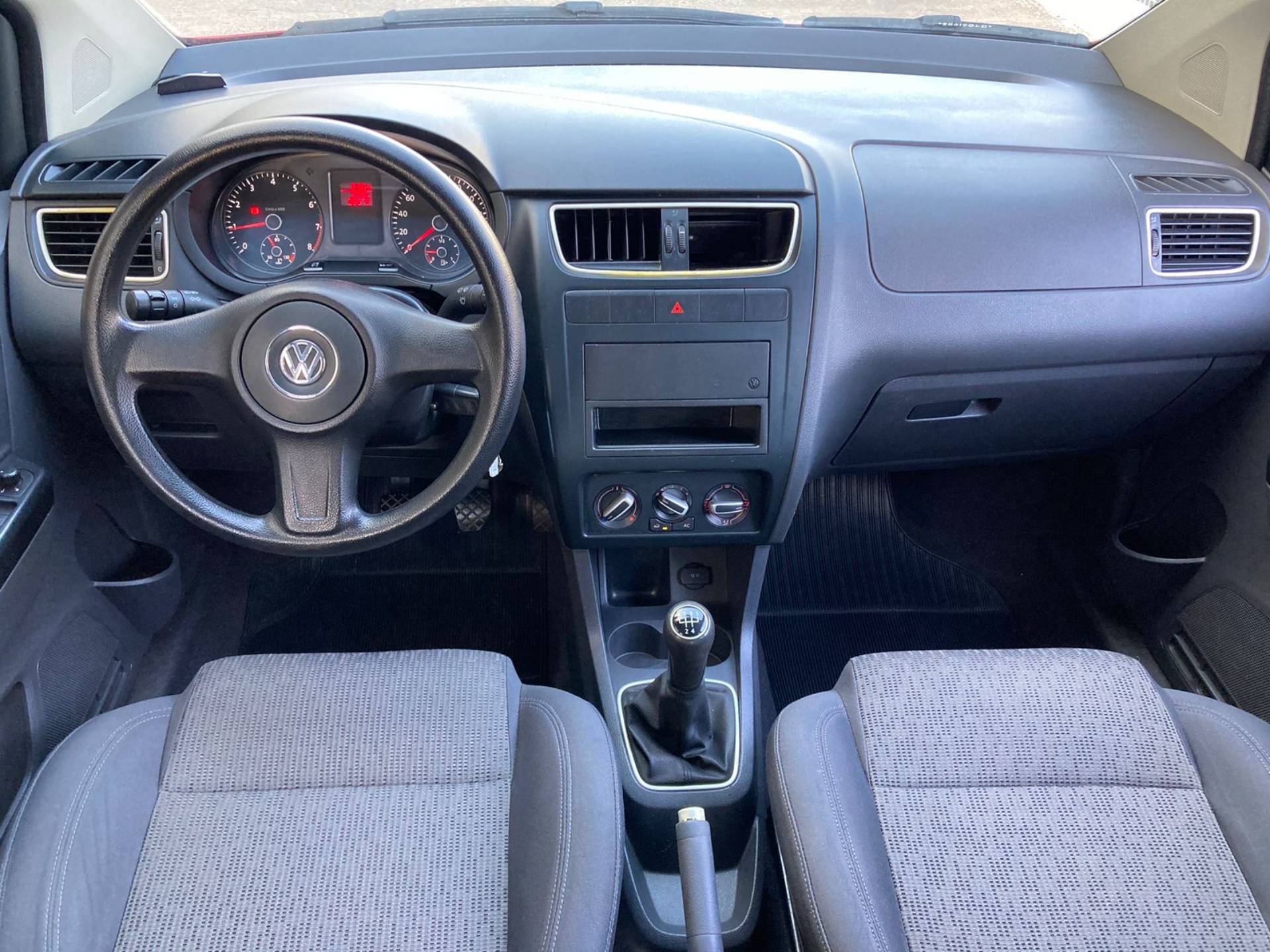 VOLKSWAGEN FOX