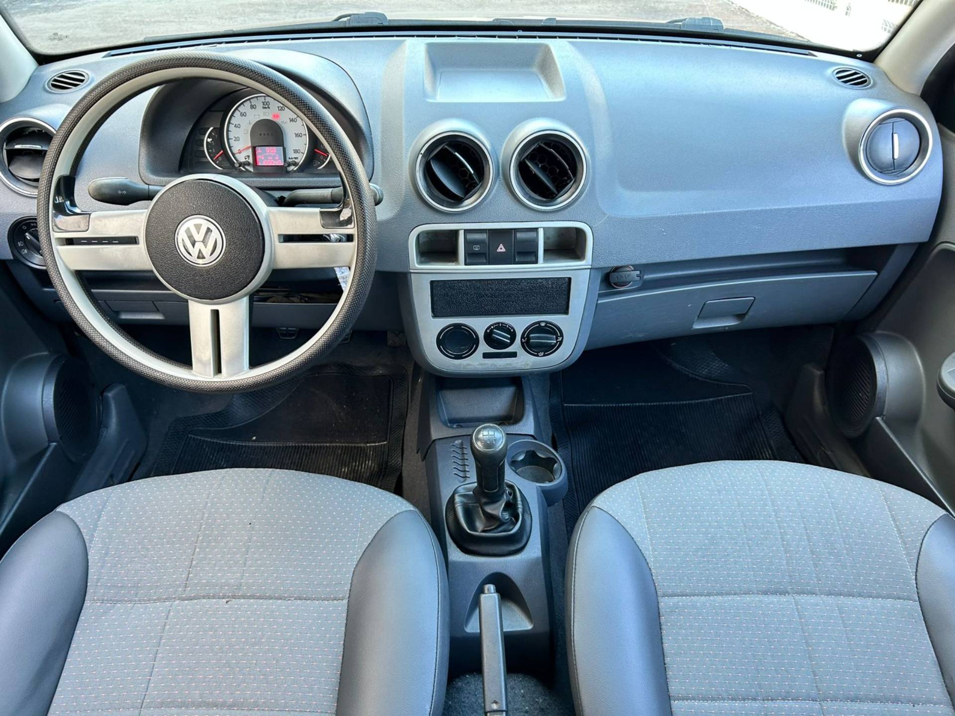 VOLKSWAGEN GOL