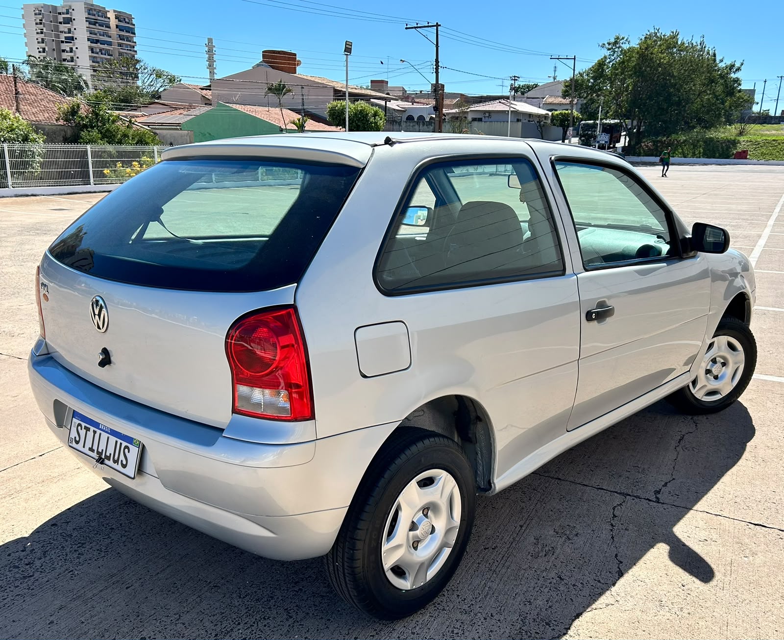 VOLKSWAGEN GOL