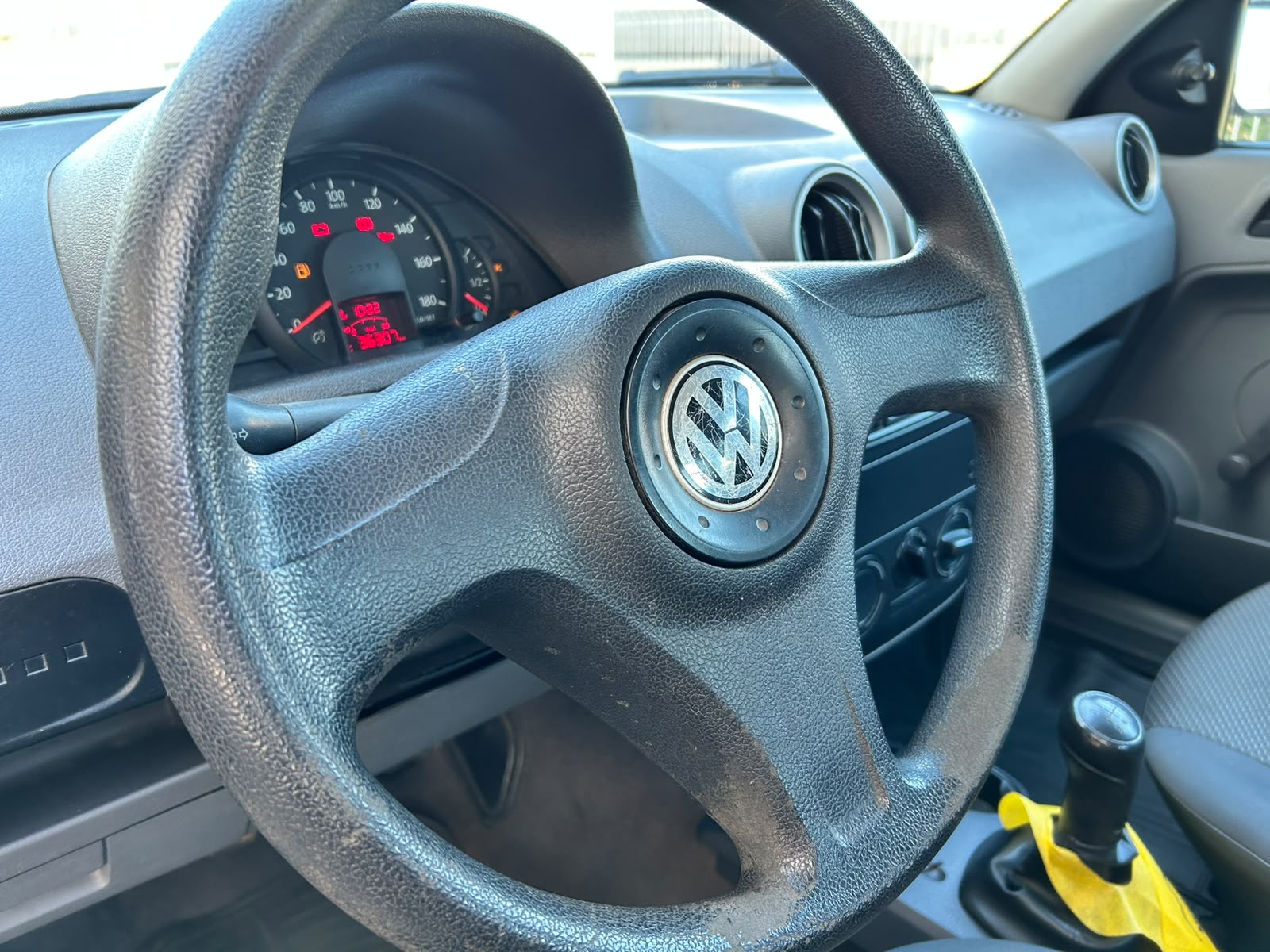 VOLKSWAGEN GOL