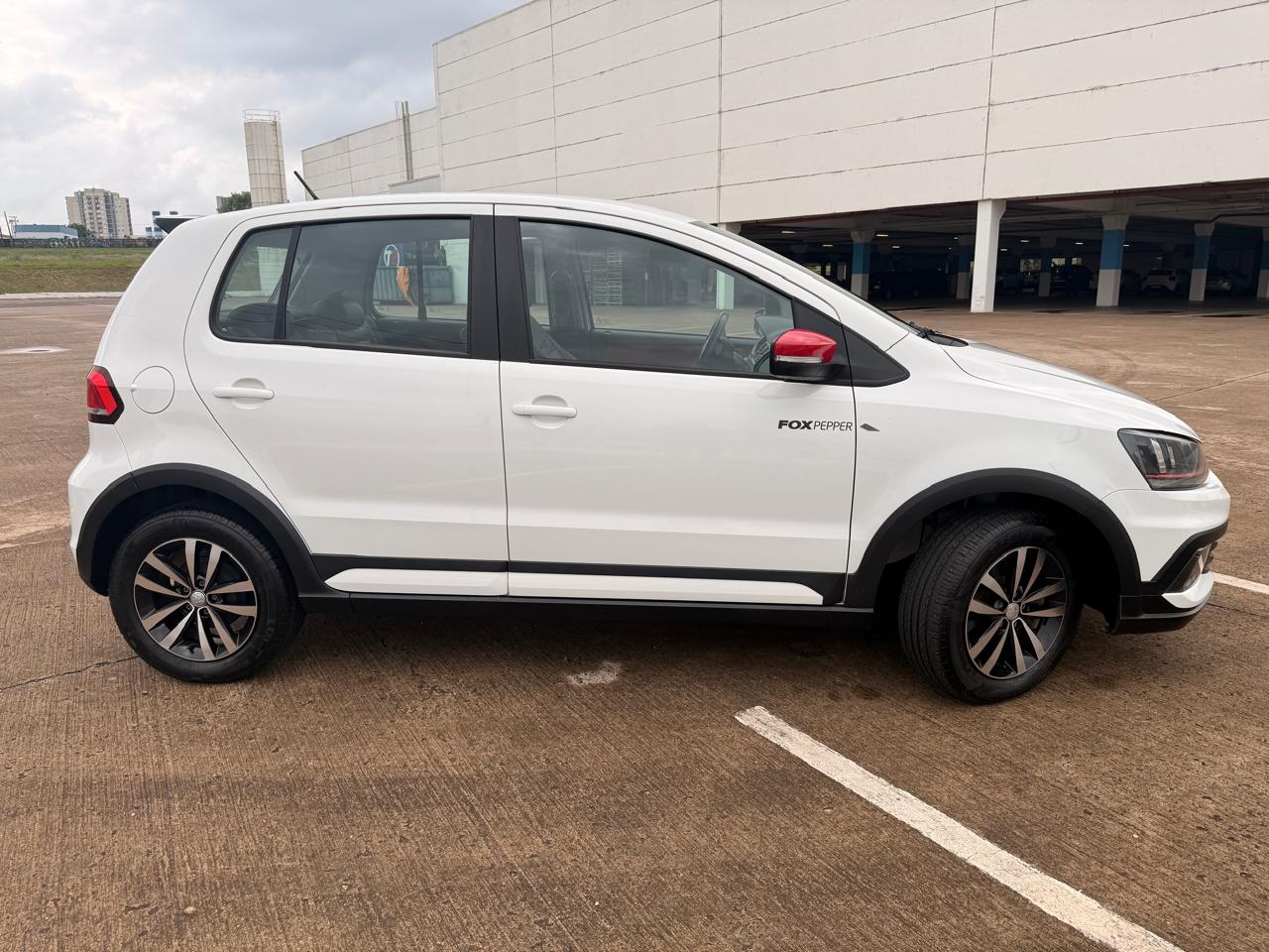 VOLKSWAGEN FOX
