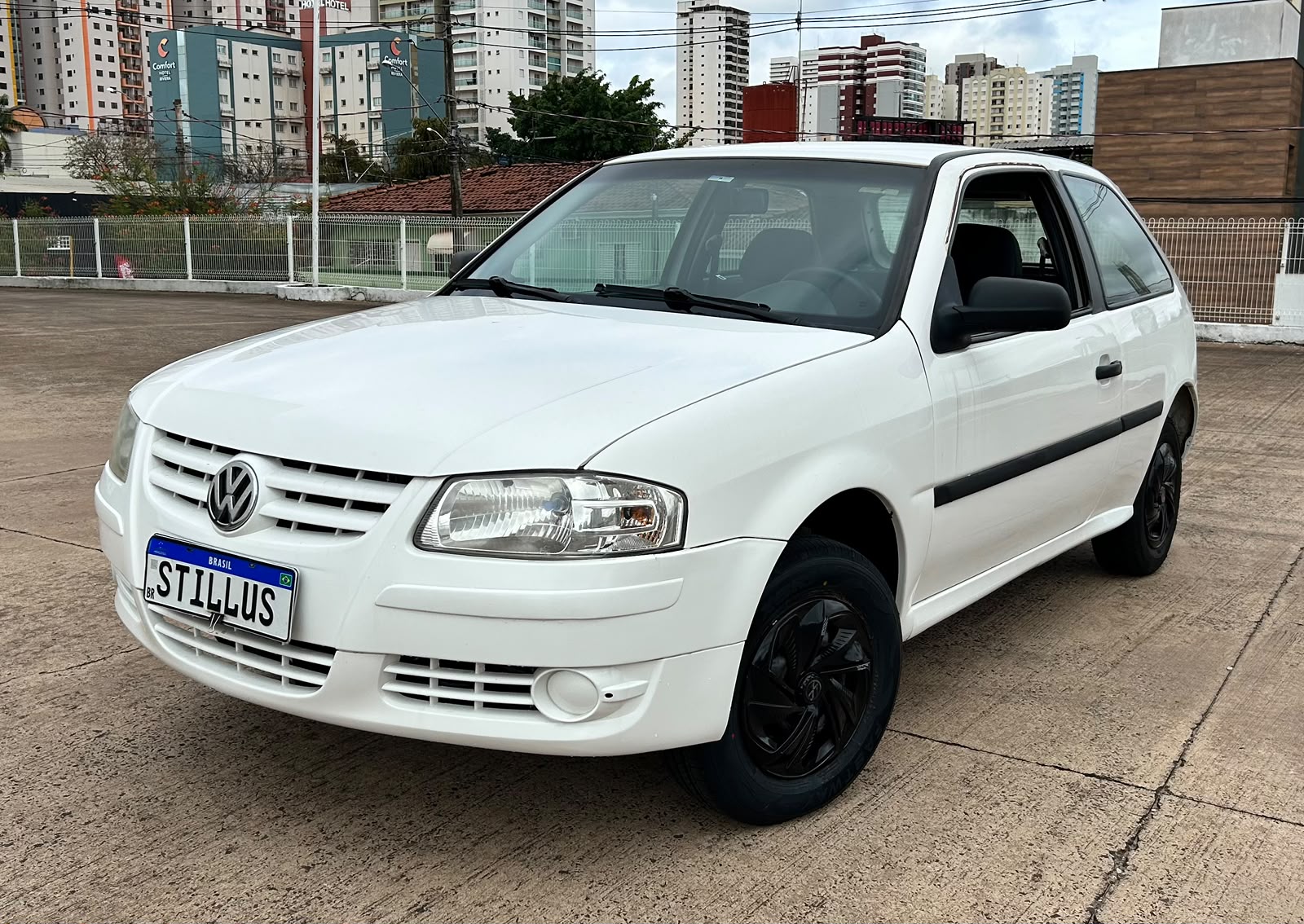 VOLKSWAGEN GOL
