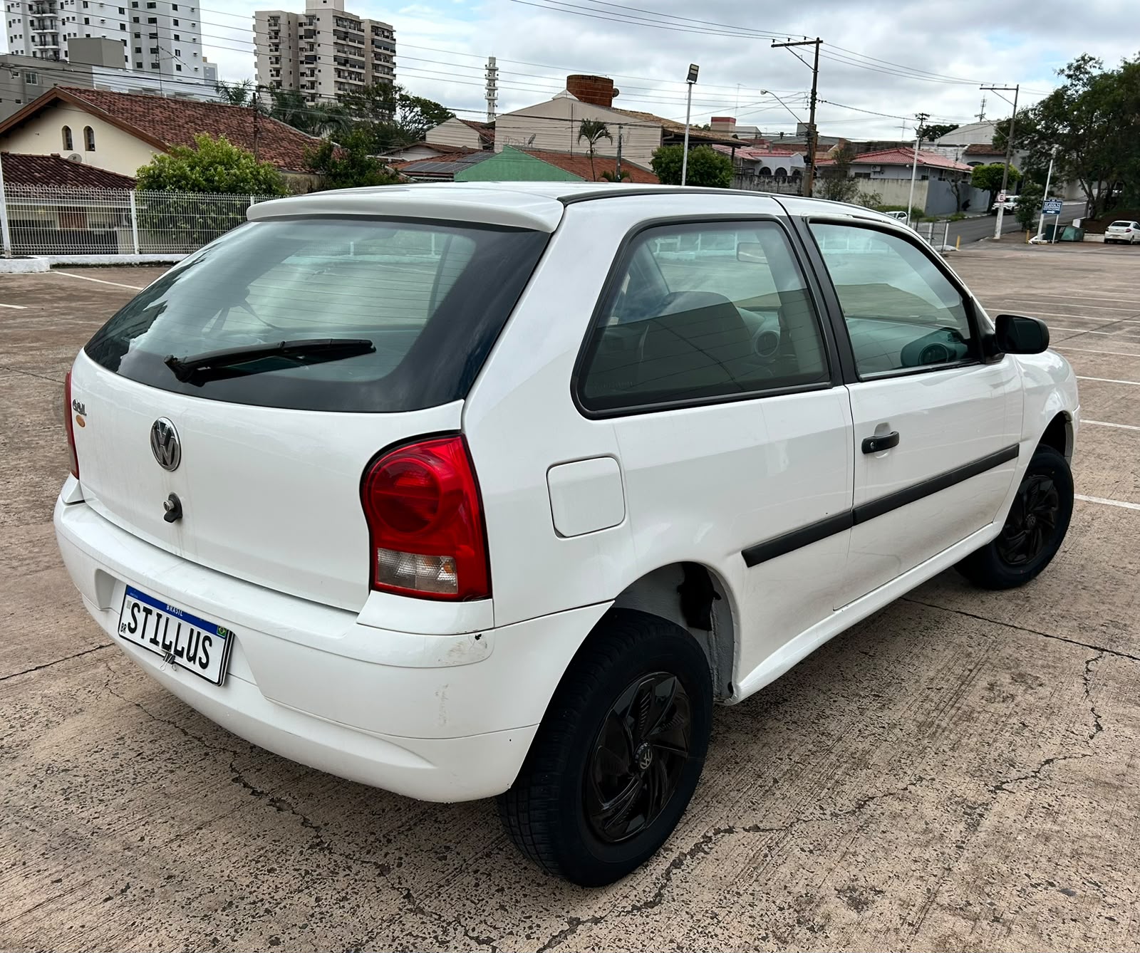 VOLKSWAGEN GOL