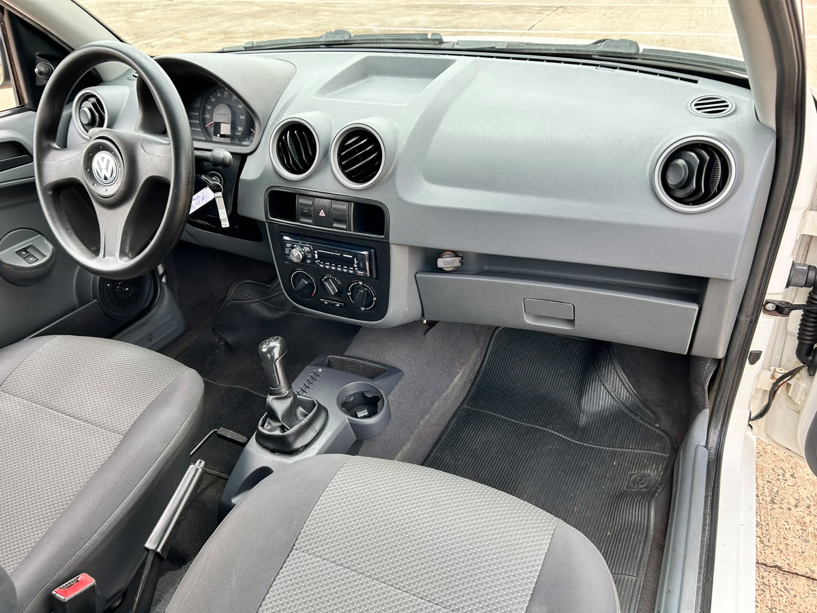 VOLKSWAGEN GOL