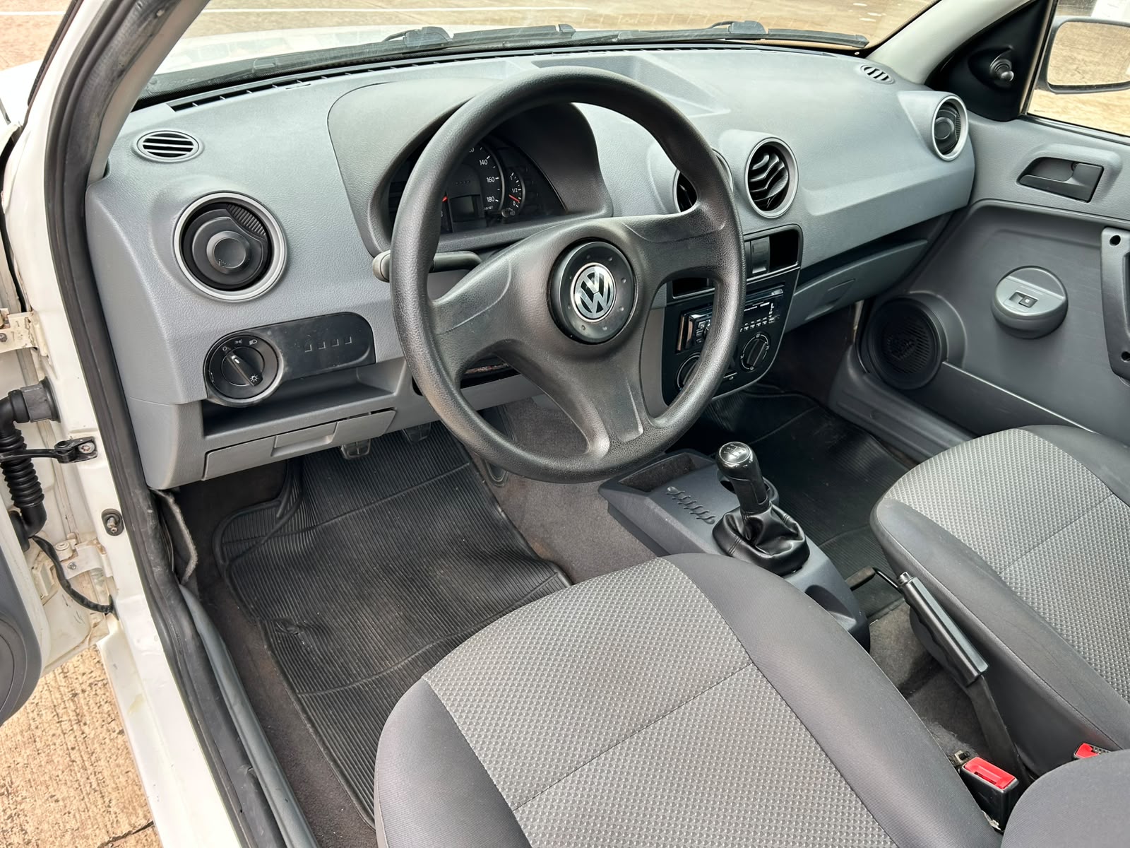 VOLKSWAGEN GOL