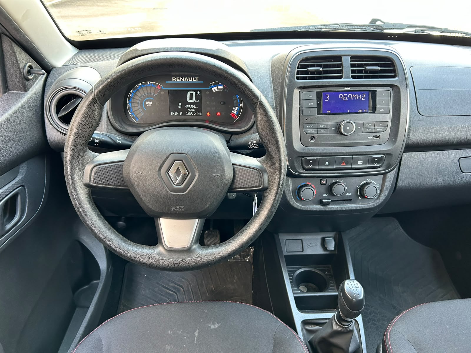 RENAULT KWID