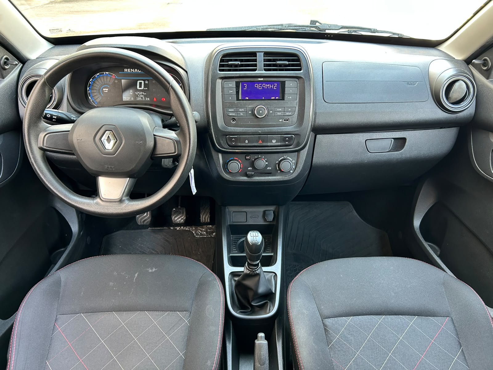 RENAULT KWID
