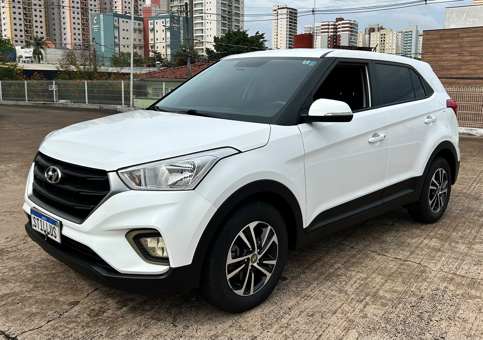 HYUNDAI CRETA
