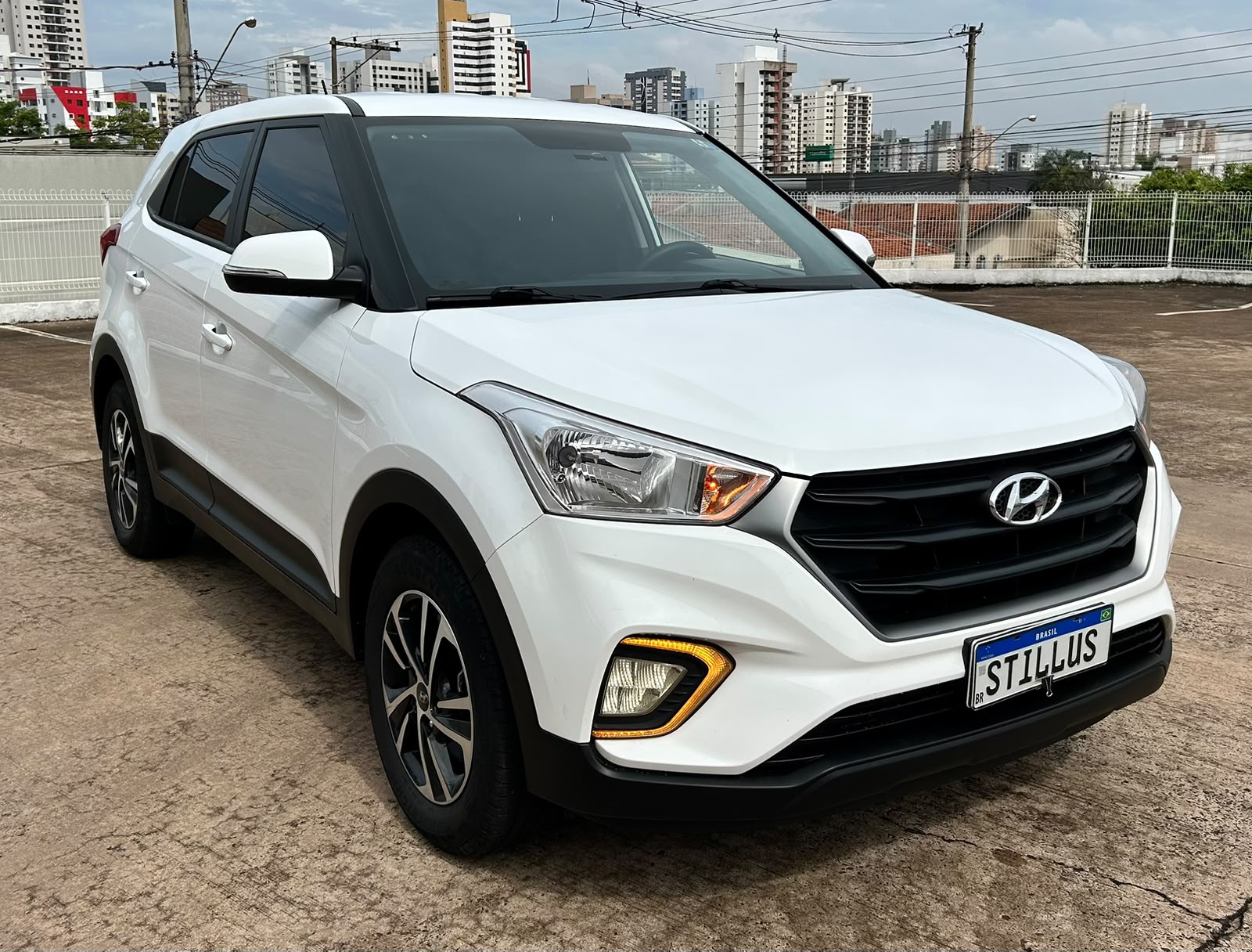 HYUNDAI CRETA