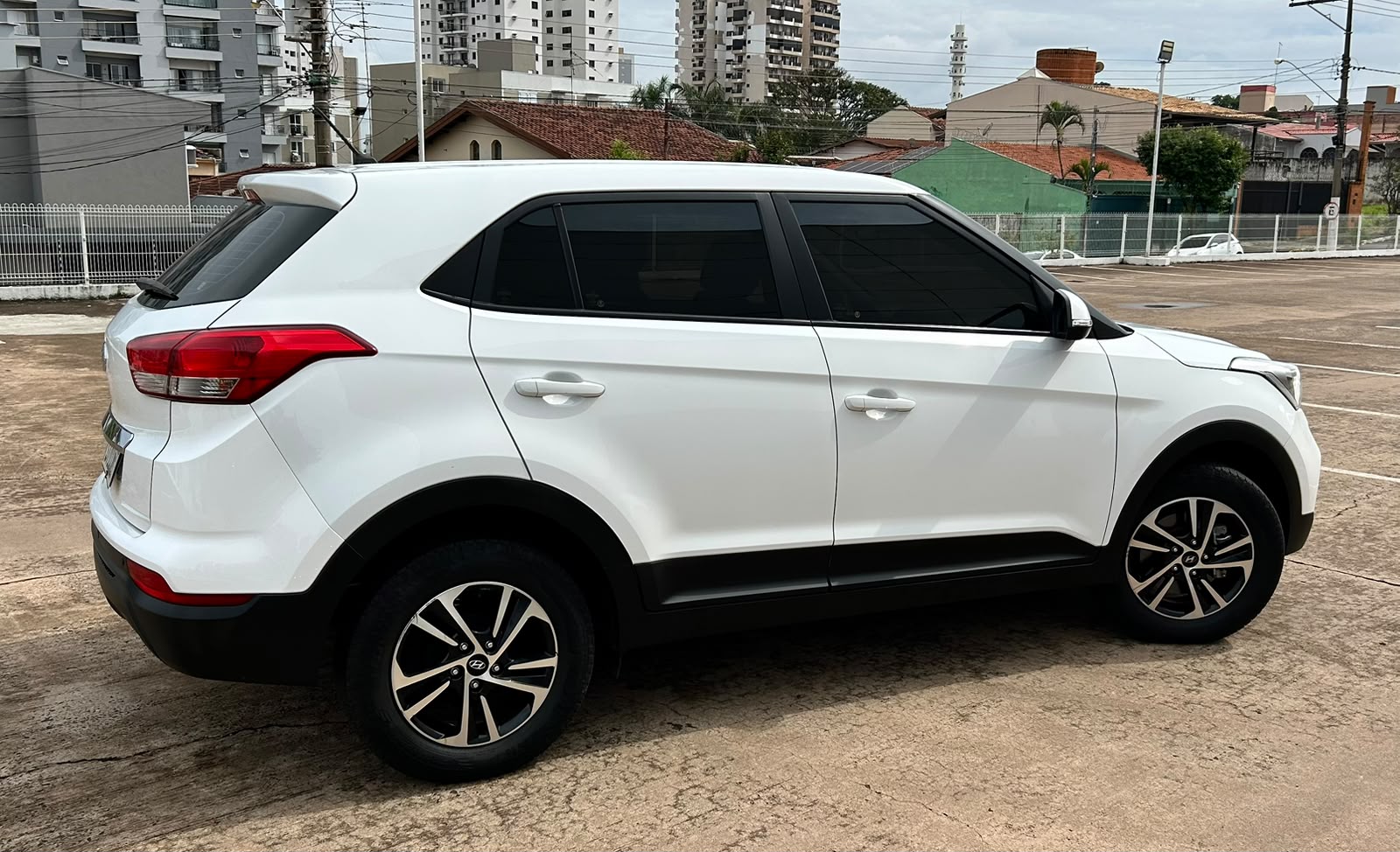 HYUNDAI CRETA