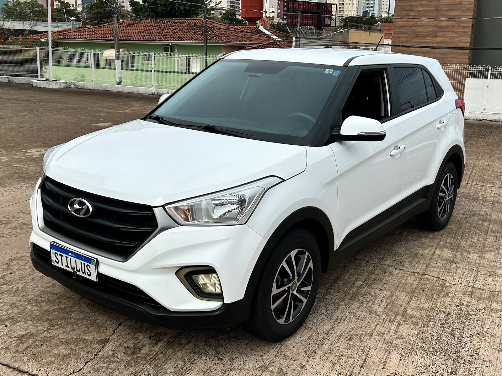 HYUNDAI CRETA