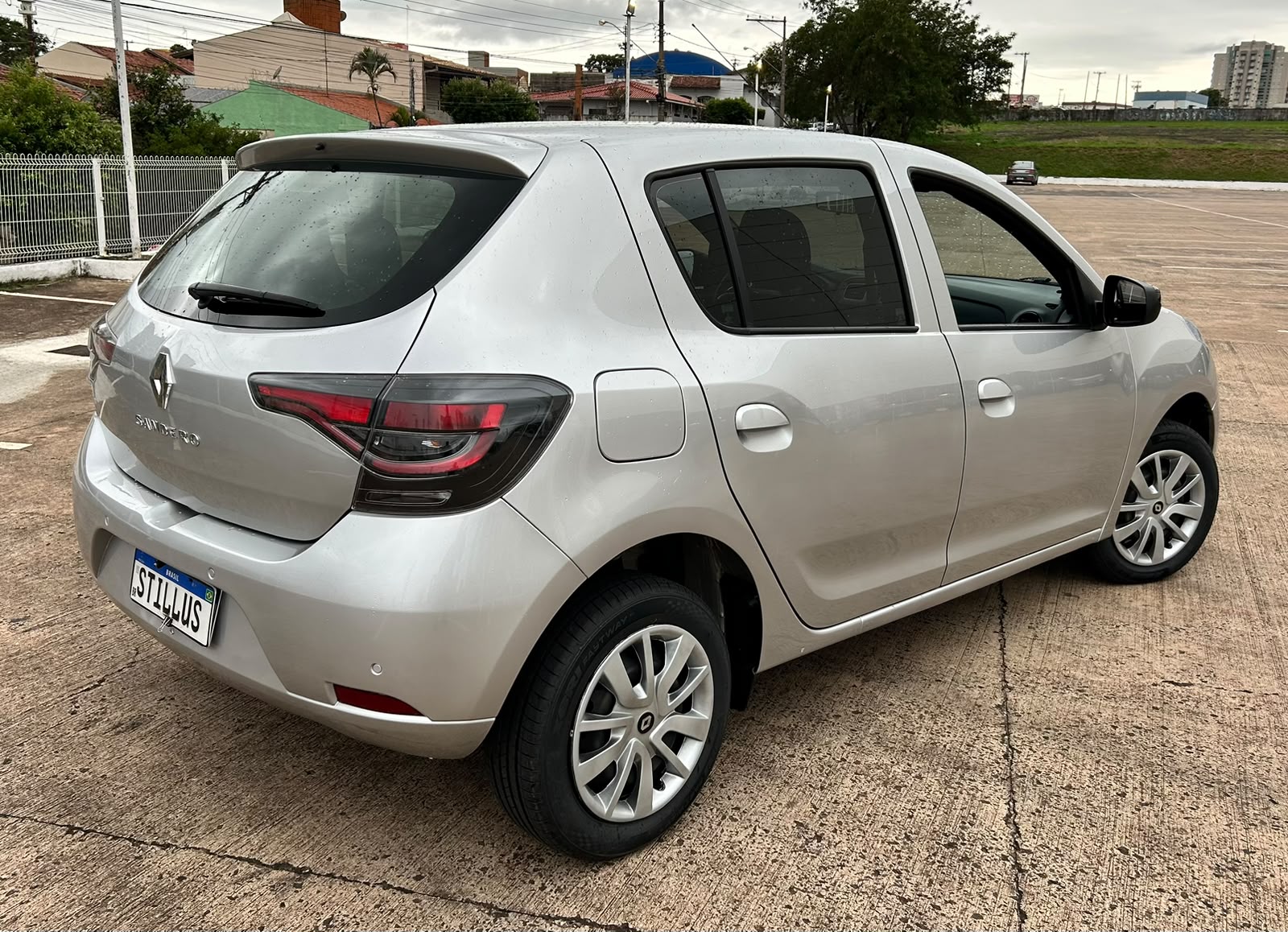RENAULT SANDERO