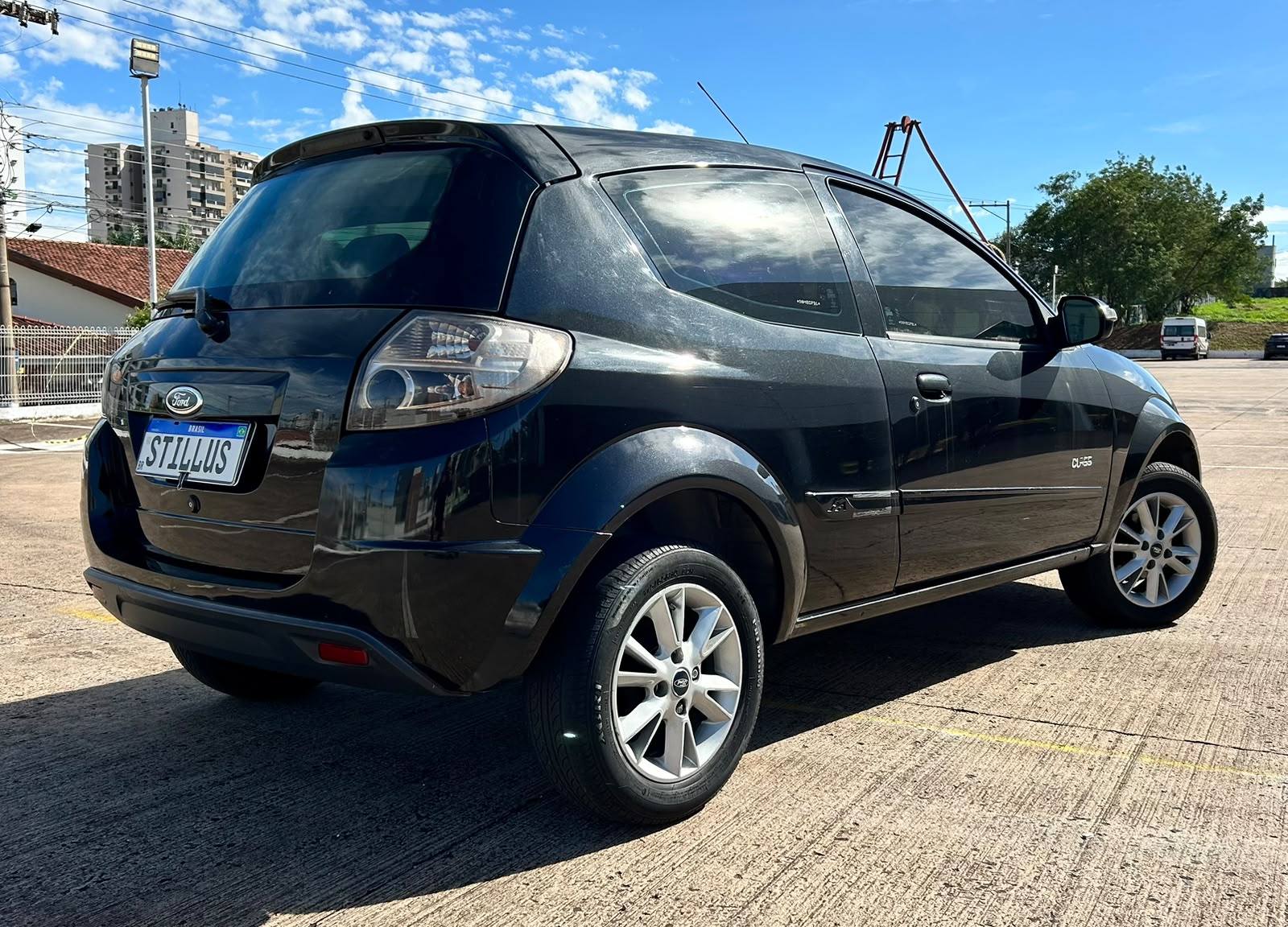 FORD KA