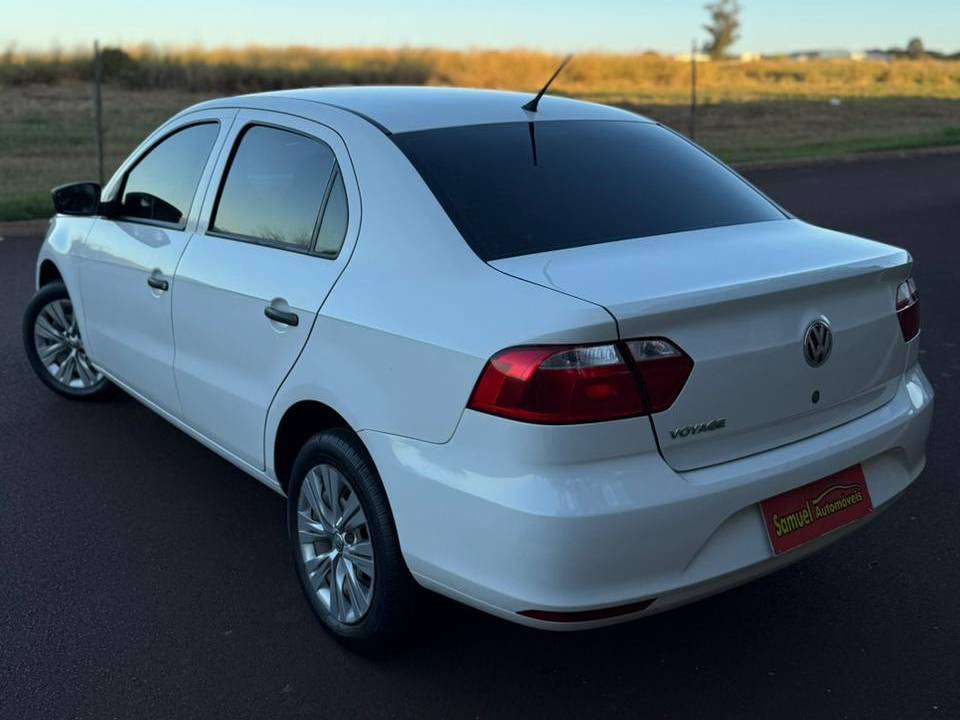 VOLKSWAGEN VOYAGE