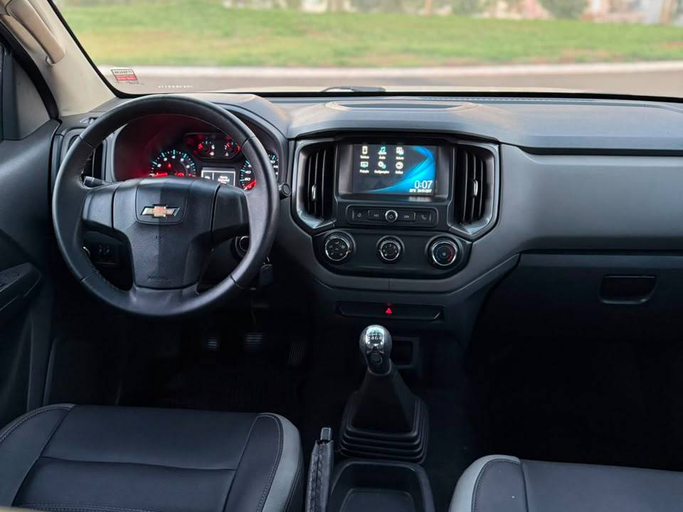 CHEVROLET S10