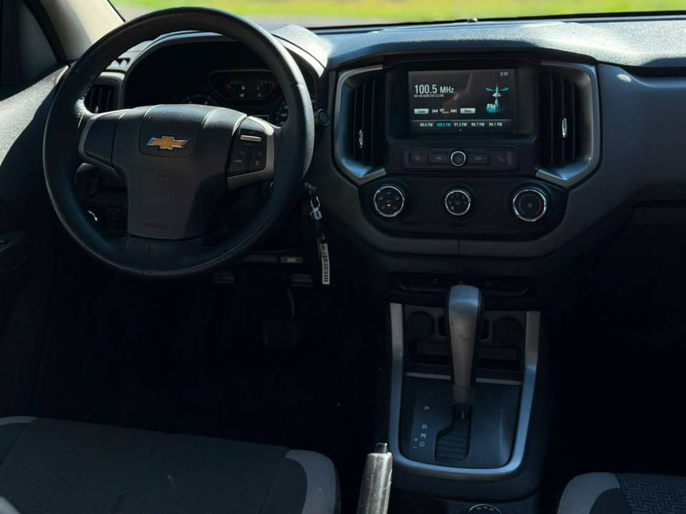 CHEVROLET S10