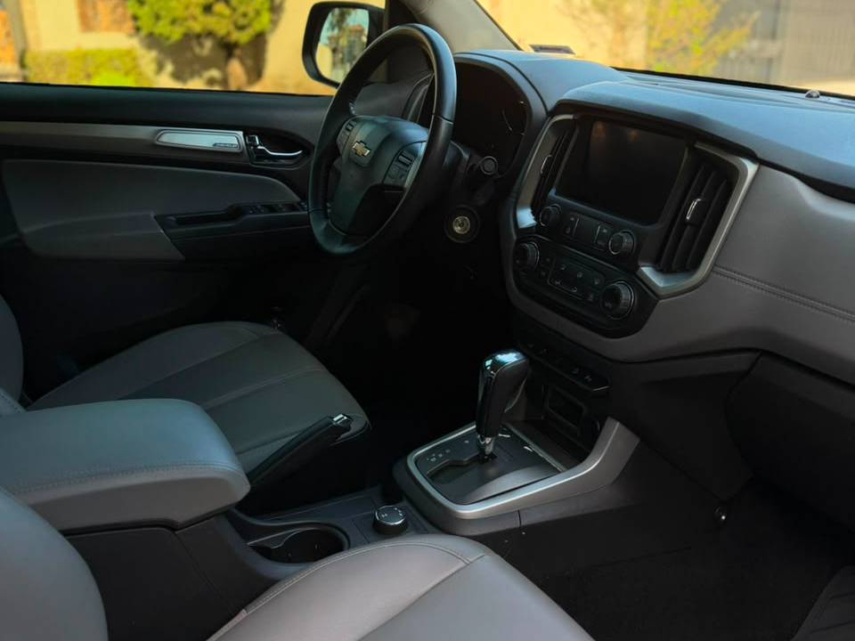 CHEVROLET S10