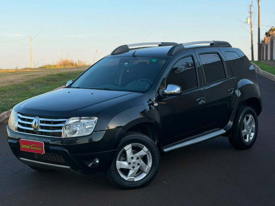 RENAULT DUSTER