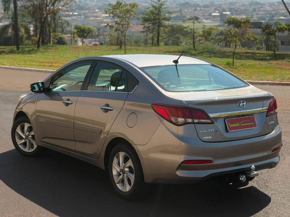 HYUNDAI HB20S