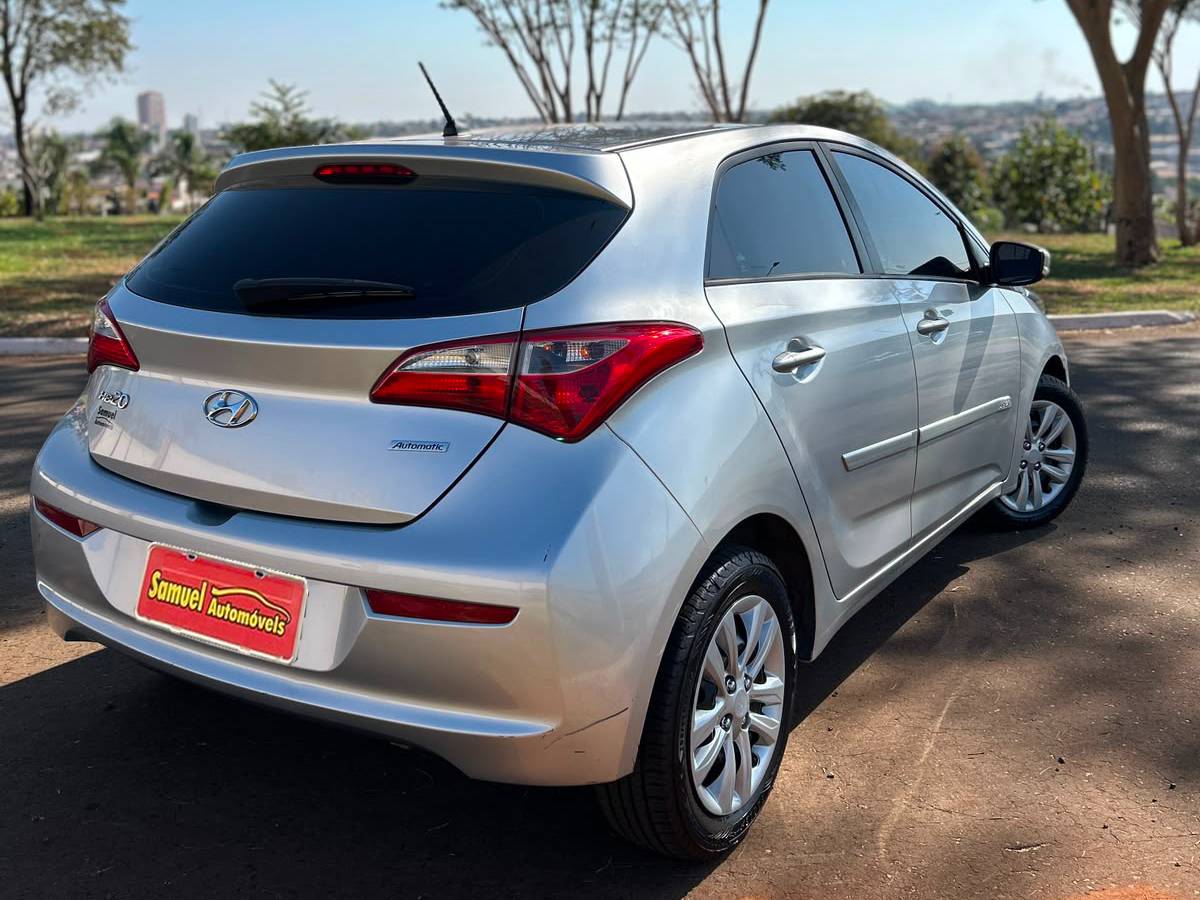 HYUNDAI HB20