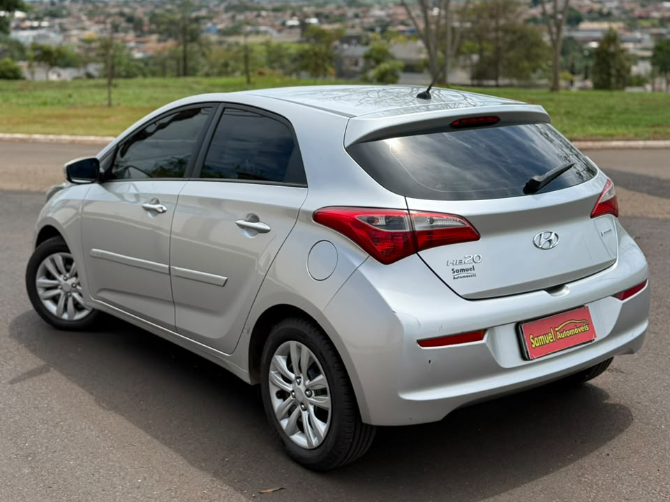HYUNDAI HB20