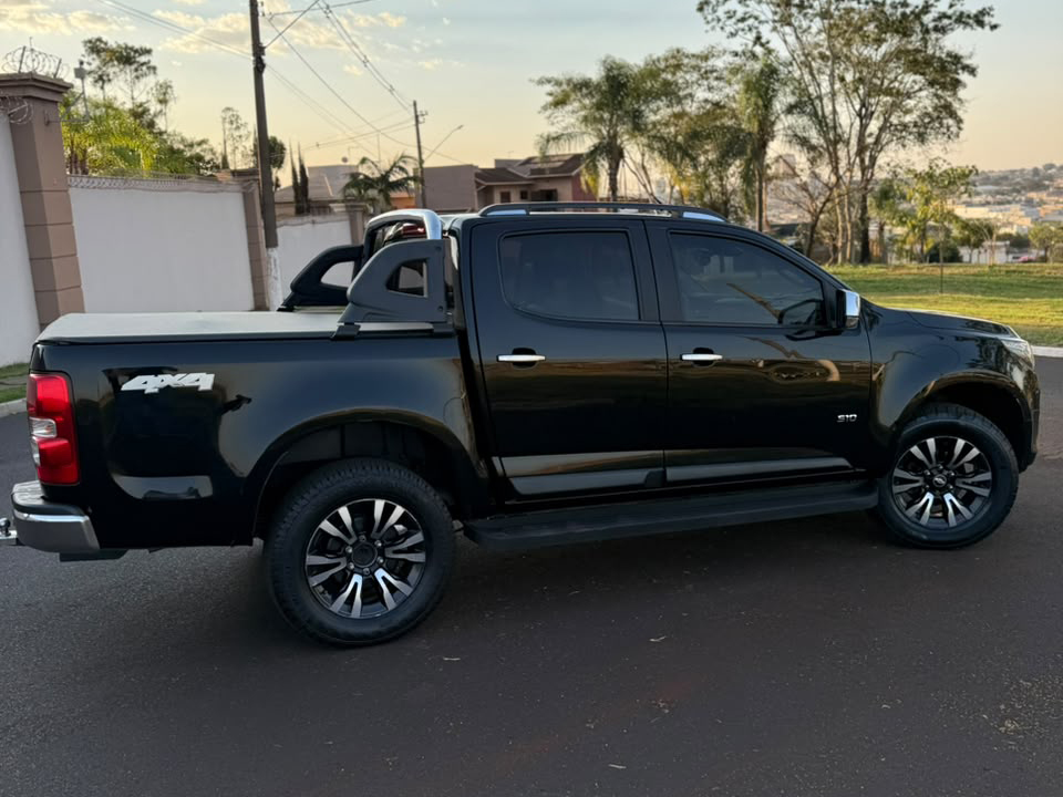 CHEVROLET S10
