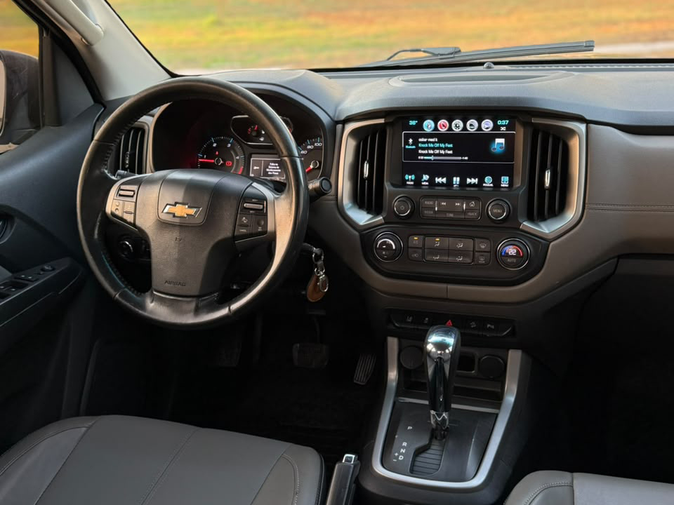 CHEVROLET S10