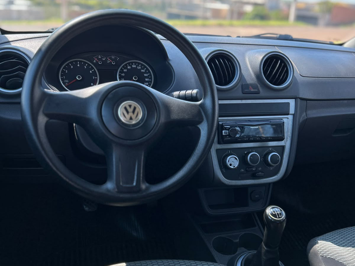 VOLKSWAGEN GOL