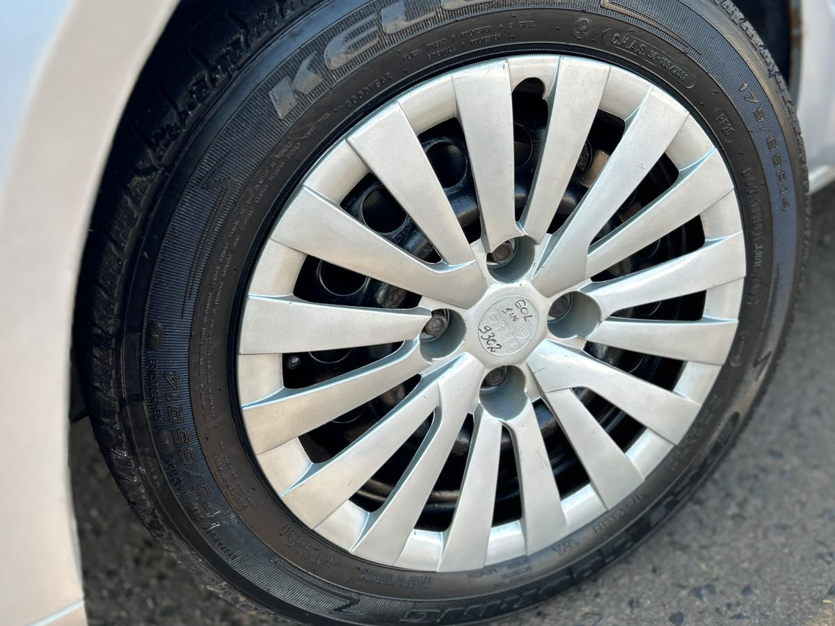 VOLKSWAGEN GOL