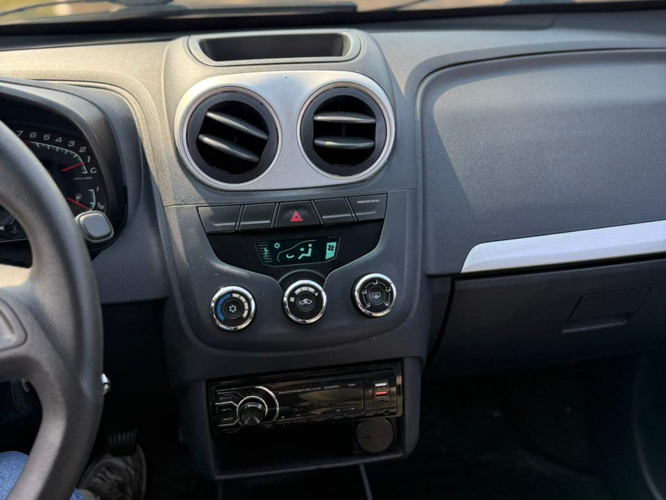 CHEVROLET MONTANA