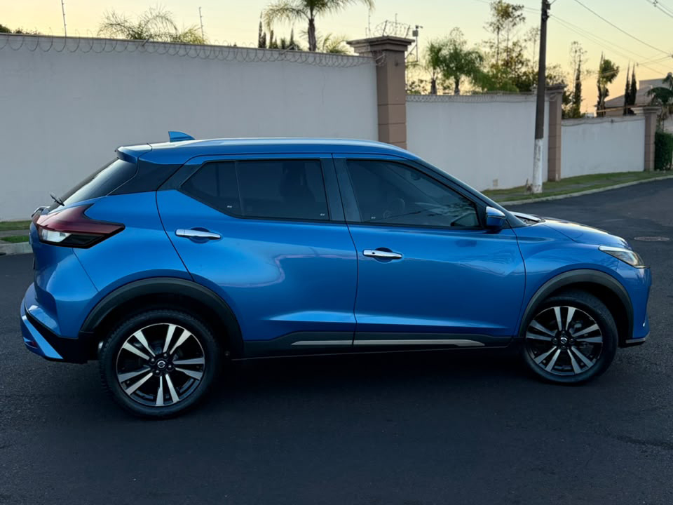 NISSAN KICKS