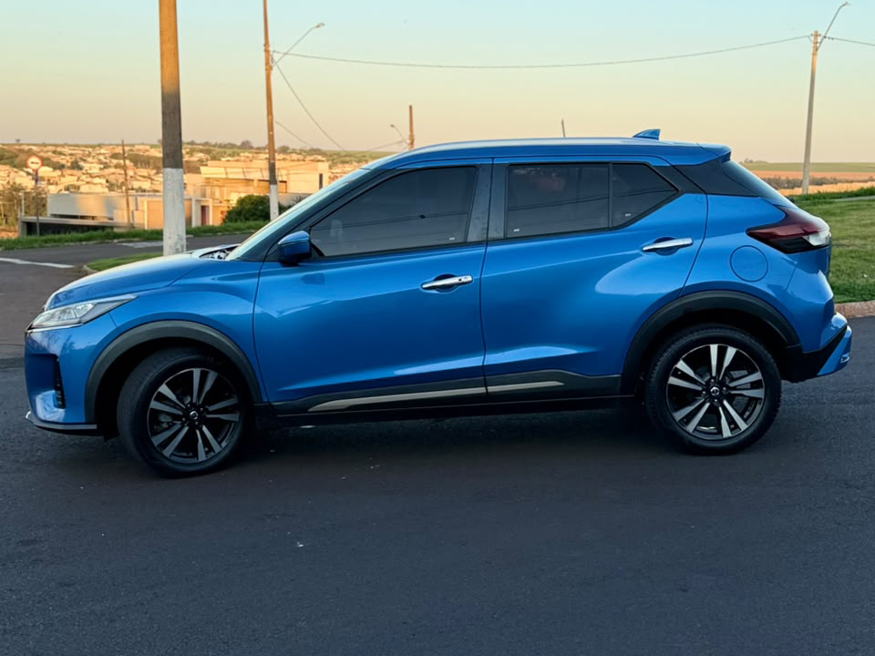 NISSAN KICKS