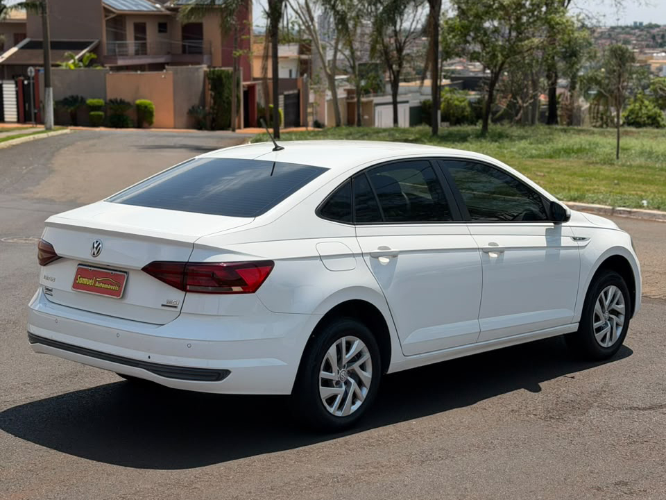 VOLKSWAGEN VIRTUS