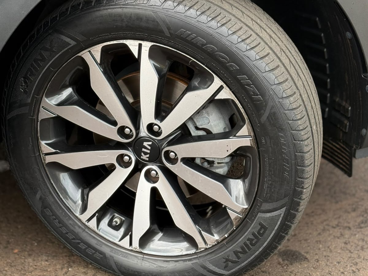 KIA SPORTAGE