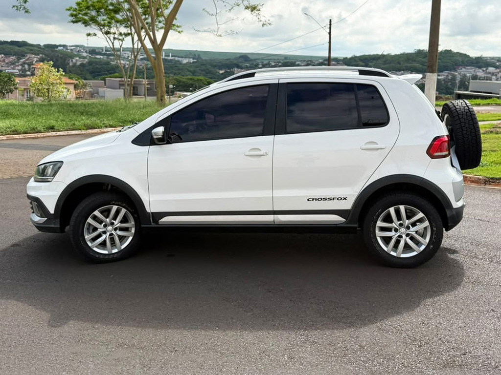 VOLKSWAGEN CROSSFOX