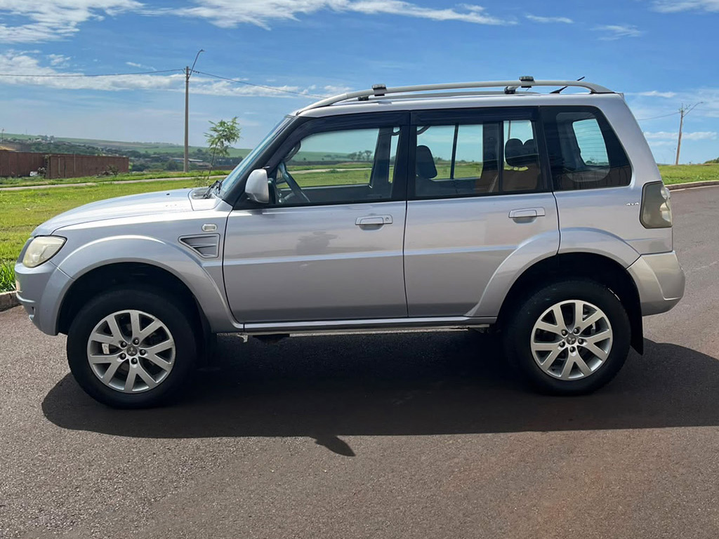 MITSUBISHI PAJERO TR4