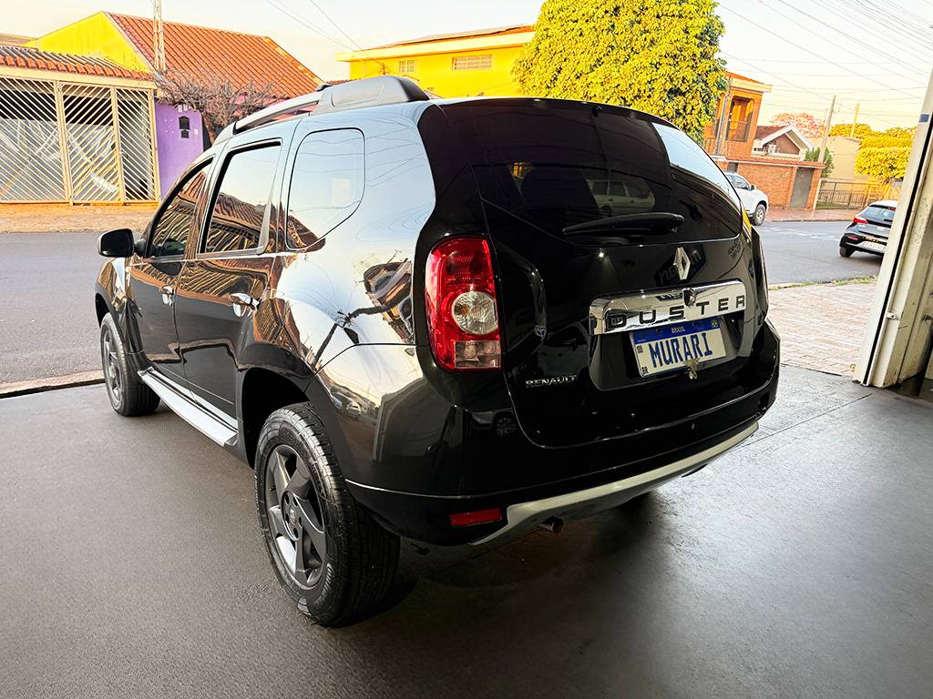 RENAULT DUSTER