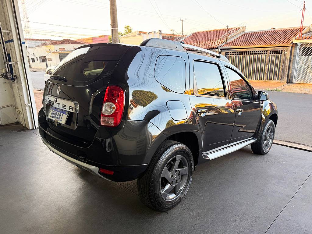 RENAULT DUSTER