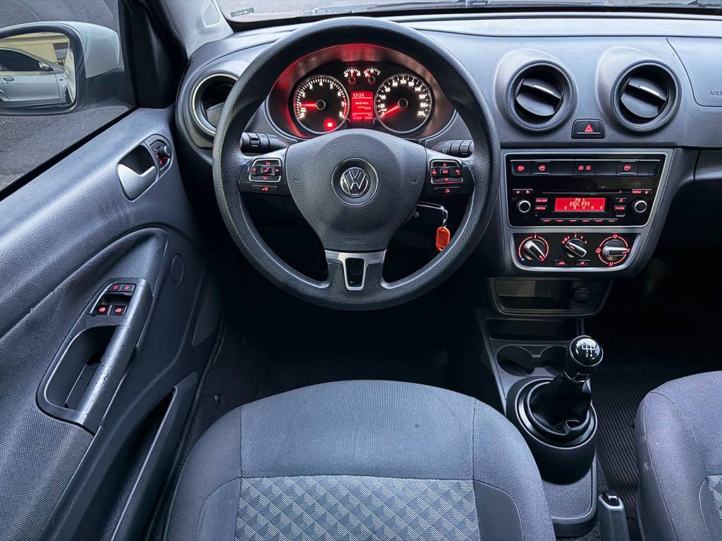VOLKSWAGEN VOYAGE