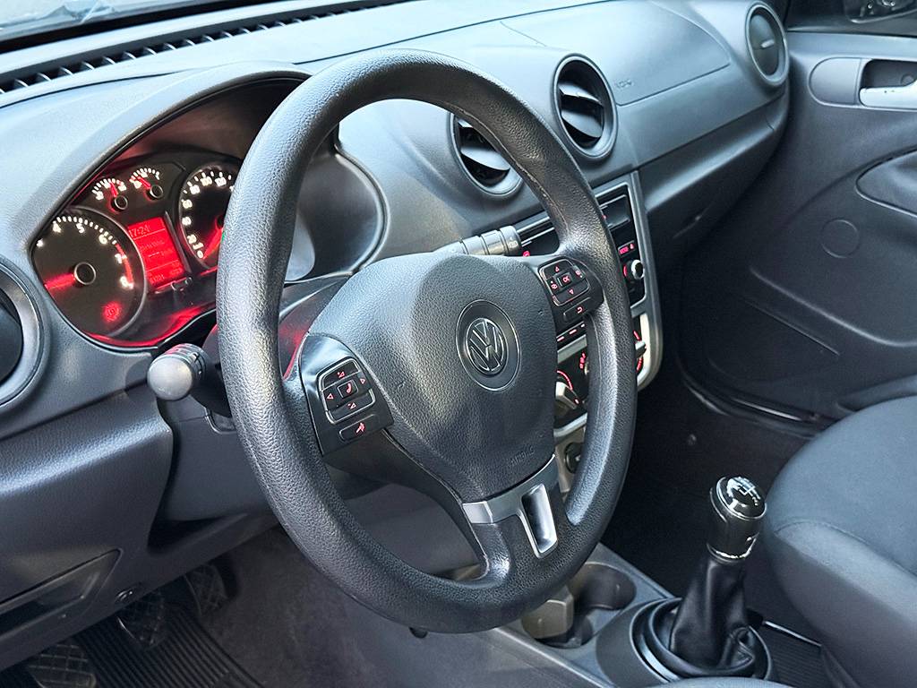 VOLKSWAGEN VOYAGE