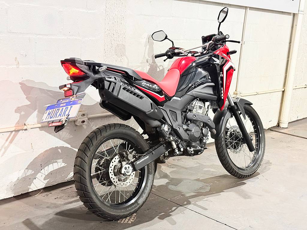 HONDA XRE 300 SAHARA RALLY