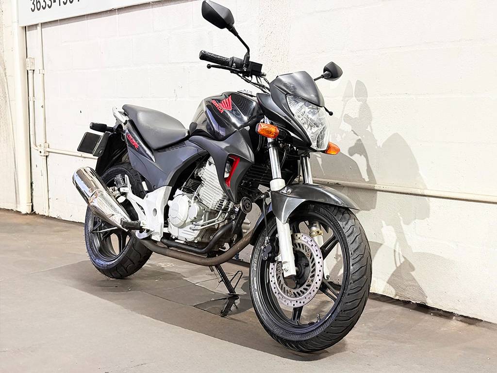 HONDA CB 300R