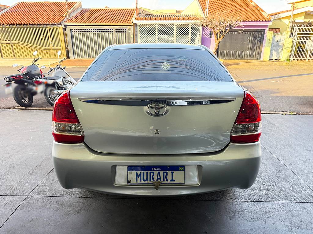 TOYOTA ETIOS