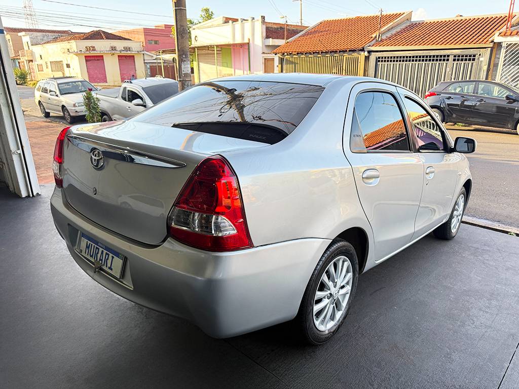 TOYOTA ETIOS