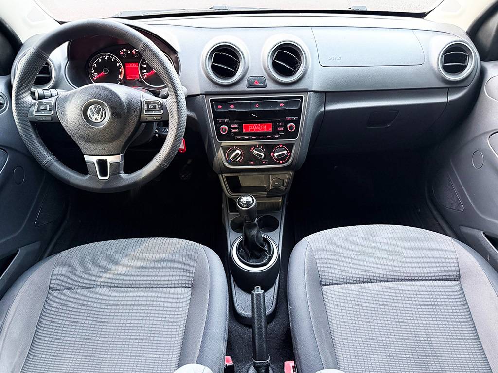 VOLKSWAGEN VOYAGE