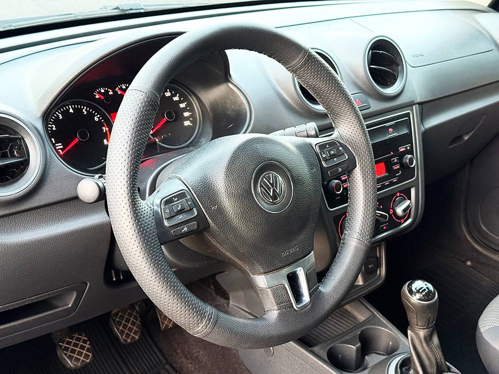 VOLKSWAGEN VOYAGE