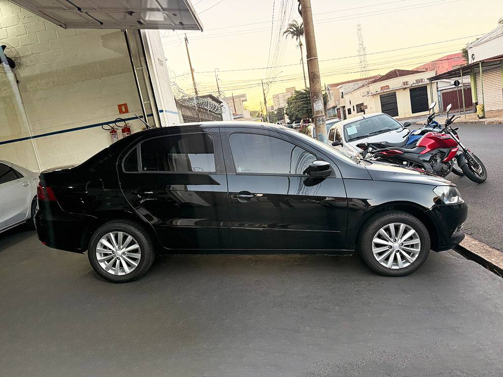 VOLKSWAGEN VOYAGE