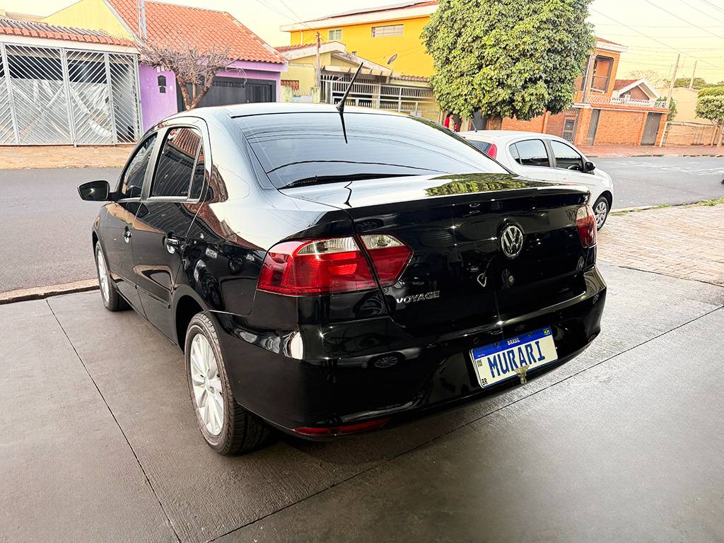 VOLKSWAGEN VOYAGE
