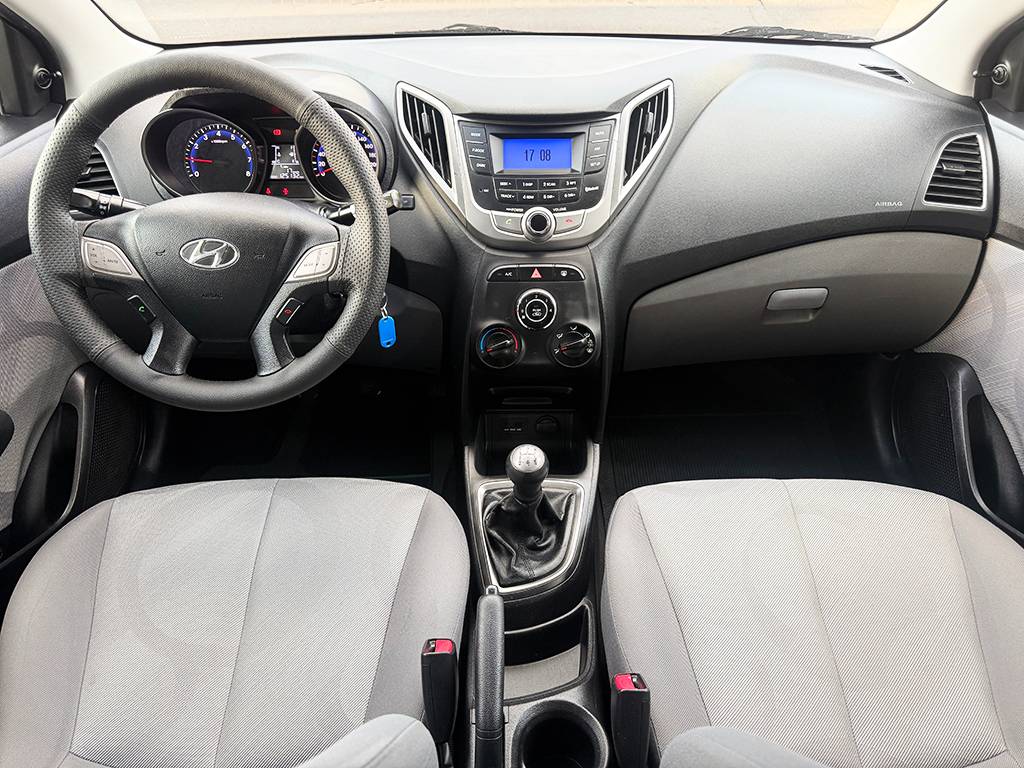 HYUNDAI HB20S